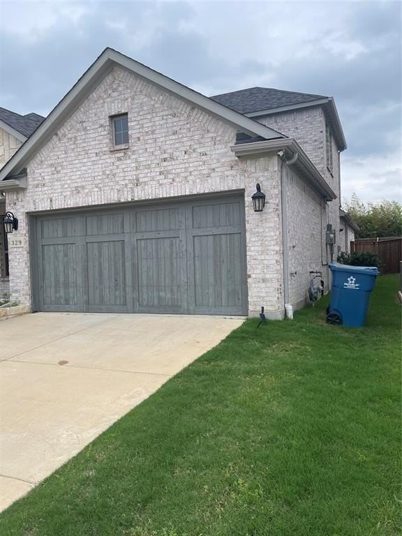 329 Magnolia St - Photo 2 of 8