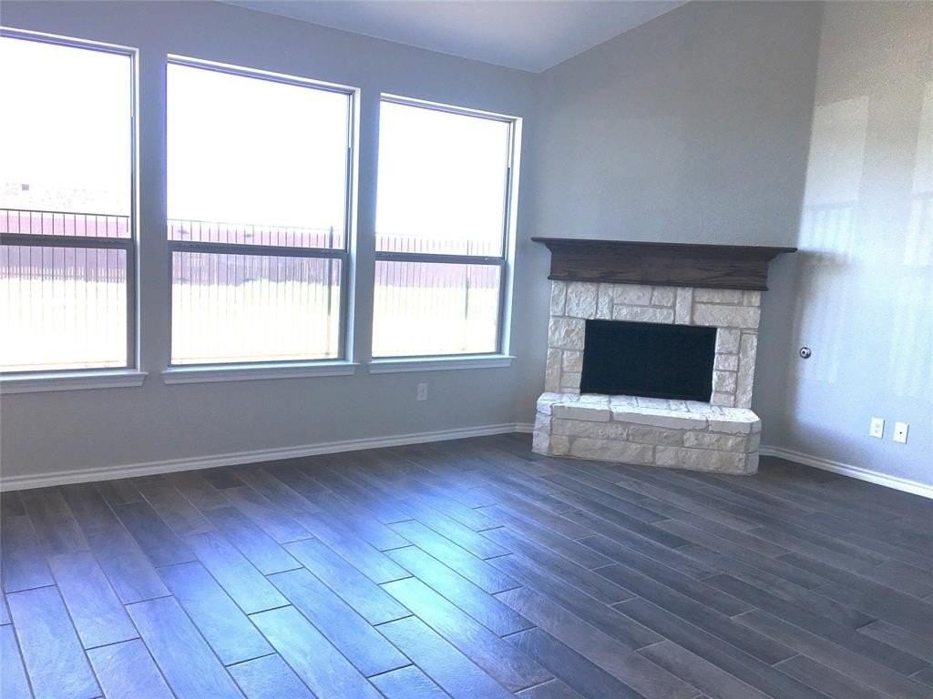 601 Long Prairie Dr - Photo 6 of 31