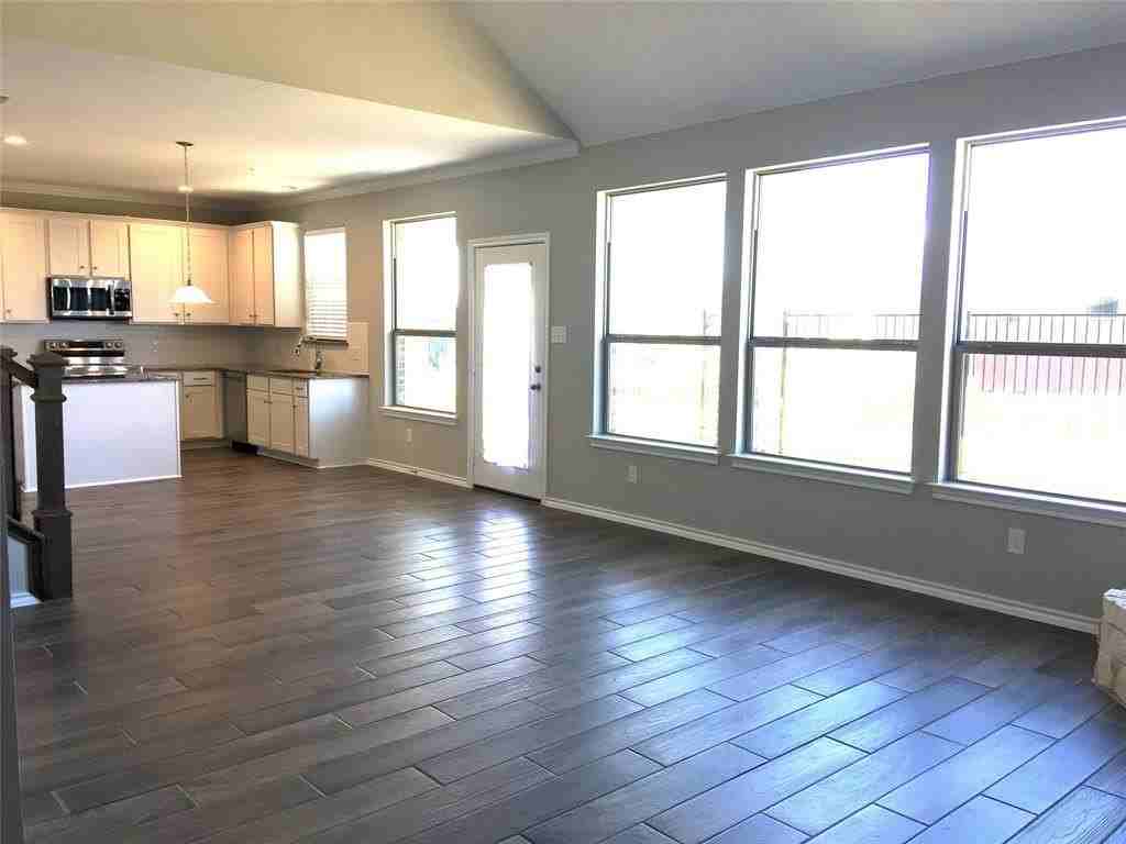 601 Long Prairie Dr - Photo 7 of 31