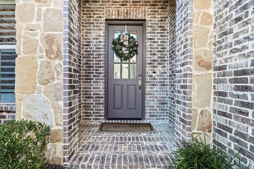 16270 Moonseed Rd - Photo 3 of 39