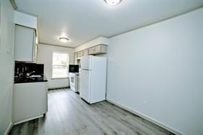 2206 Statler Dr - Photo 3 of 25