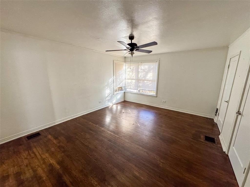 1431 W Chestnut St - Photo 7 of 16