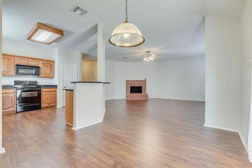 6529 Graceland Dr - Photo 2 of 14