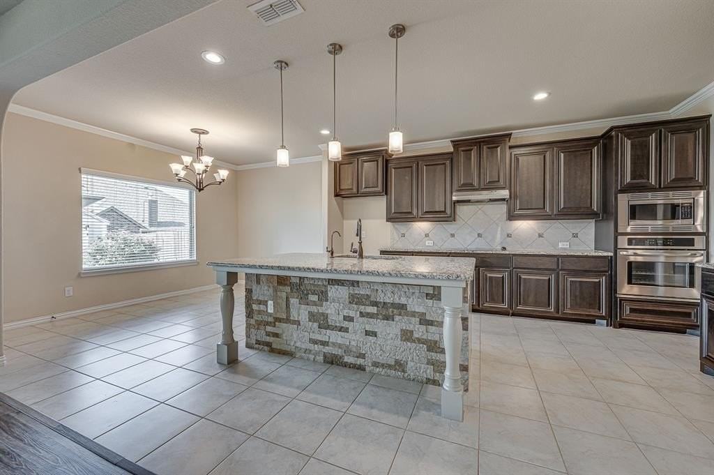 438 Brookdale Dr - Photo 2 of 16
