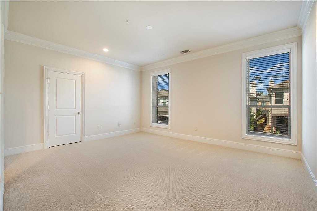 6525 Bandera Ave #2F - Photo 5 of 8