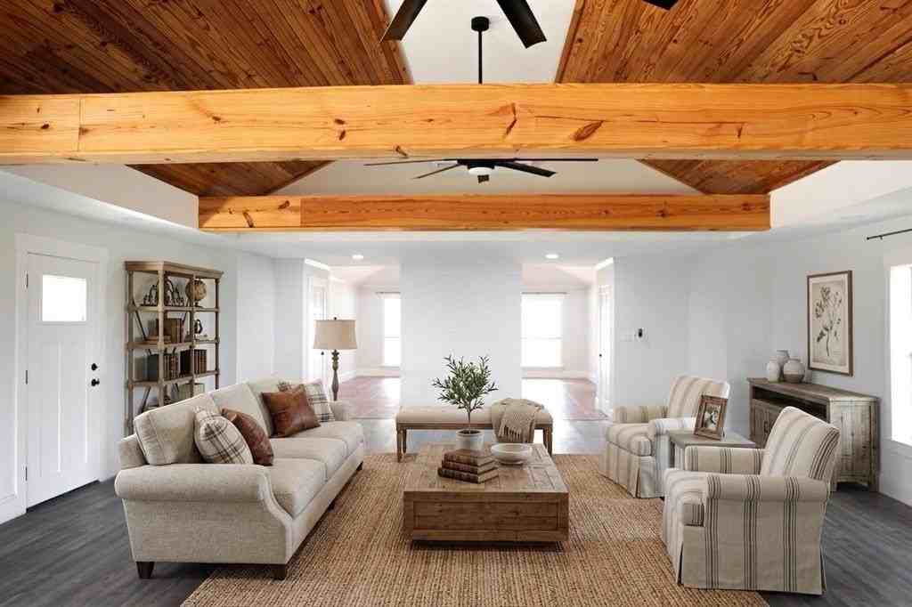 10575 Friendship Rd - Photo 4 of 32