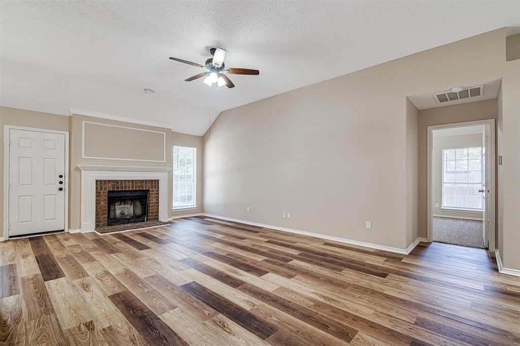 6307 Blaney Dr - Photo 5 of 27