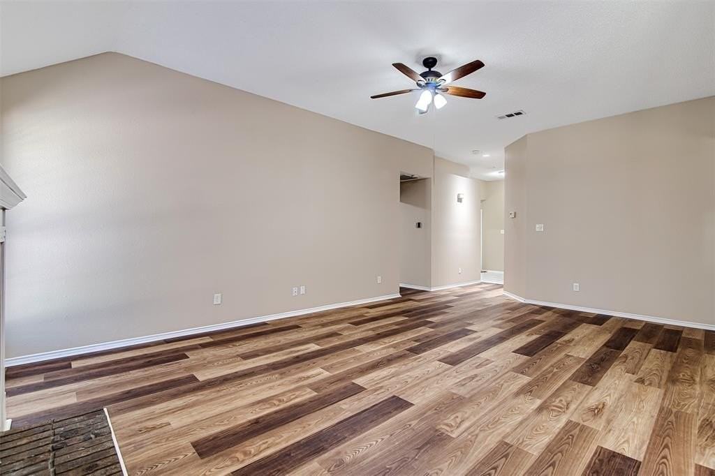 6307 Blaney Dr - Photo 6 of 27