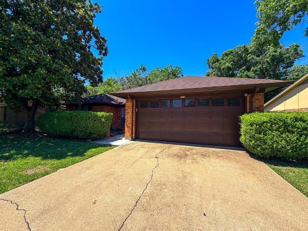 712 Pecan St - Photo 2 of 31