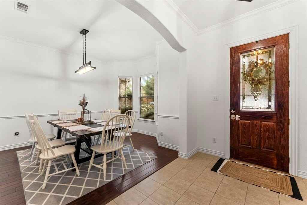 1478 Cambridge Dr - Photo 7 of 23