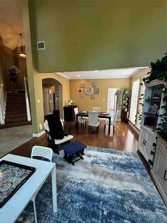 11513 Charlotte Ln - Photo 5 of 40