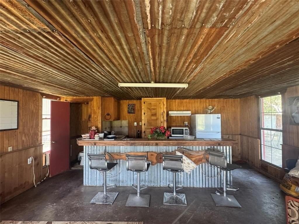 377 Private Road 3249 - Photo 7 of 40