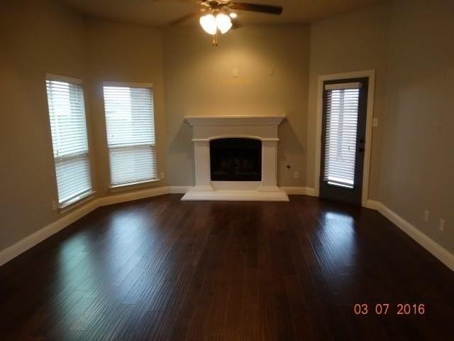 924 Eagle Creek Trl - Photo 4 of 20