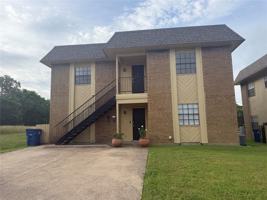 featured image of 611 W Gilmer St #B
