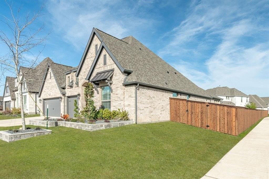 8409 Cline Cv - Photo 4 of 40