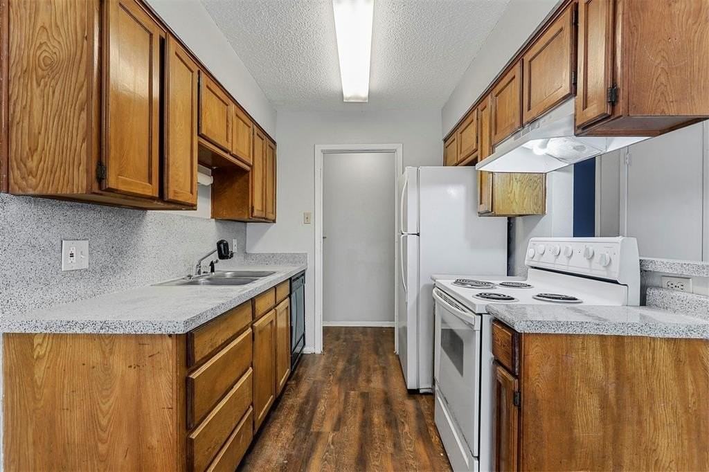 4920 Brianhill Dr #B - Photo 6 of 19
