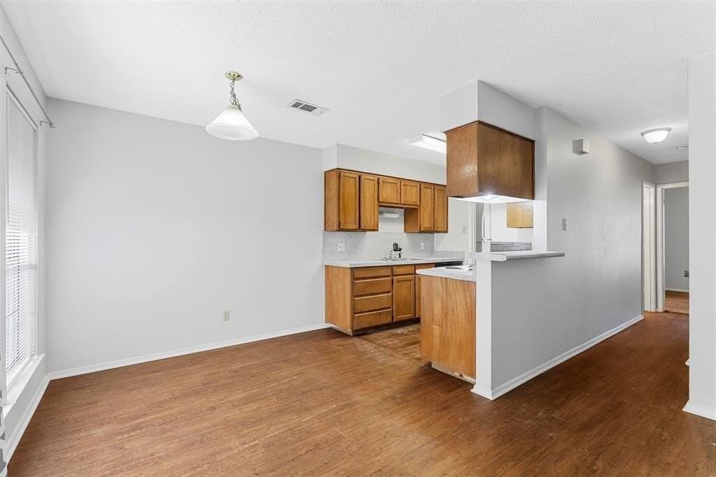 4920 Brianhill Dr #B - Photo 7 of 19