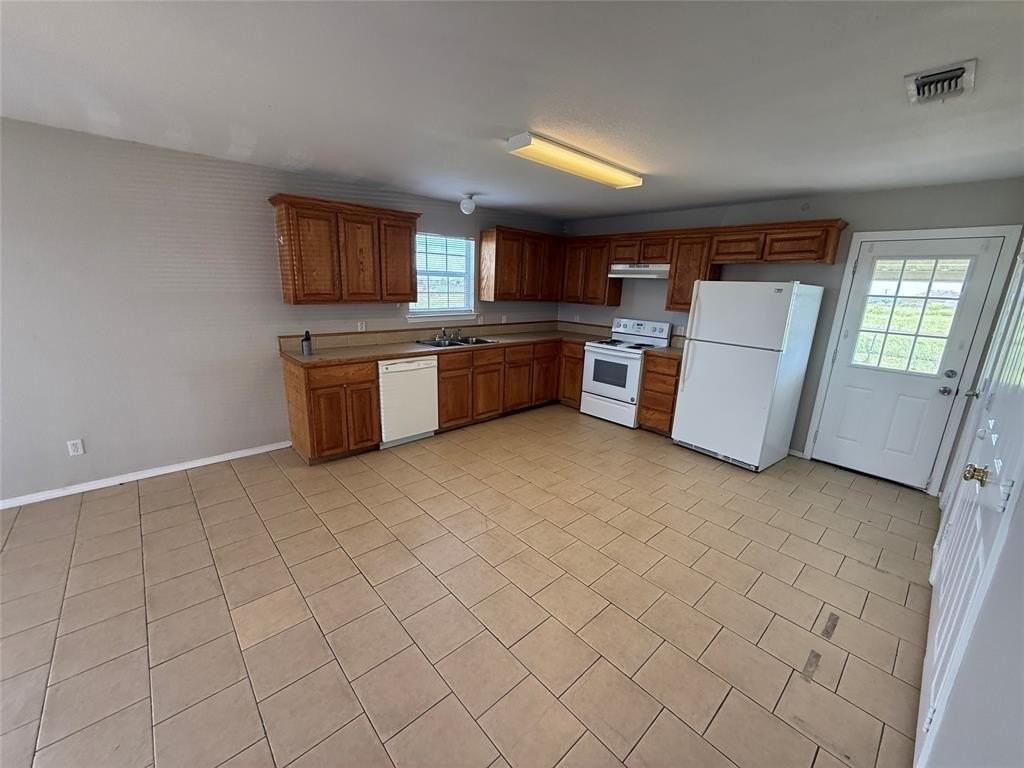 217 Blue Bell Ct - Photo 3 of 21