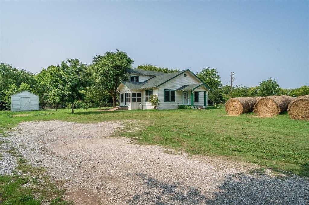 680 E Winningkoff Rd - Photo 2 of 28