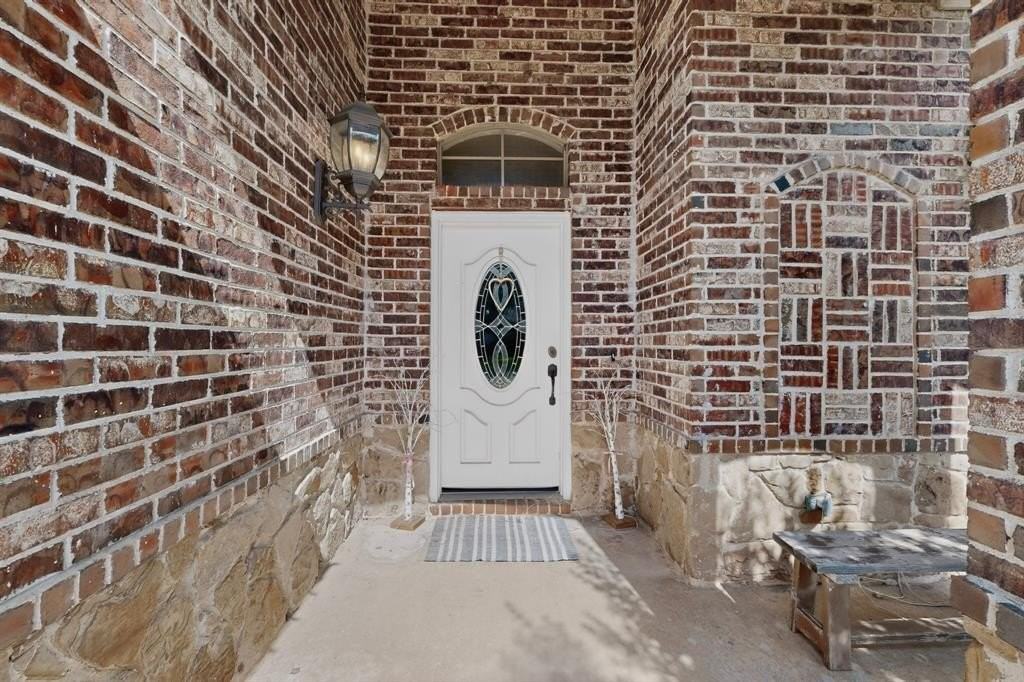 1901 Bentwood Ct - Photo 5 of 40