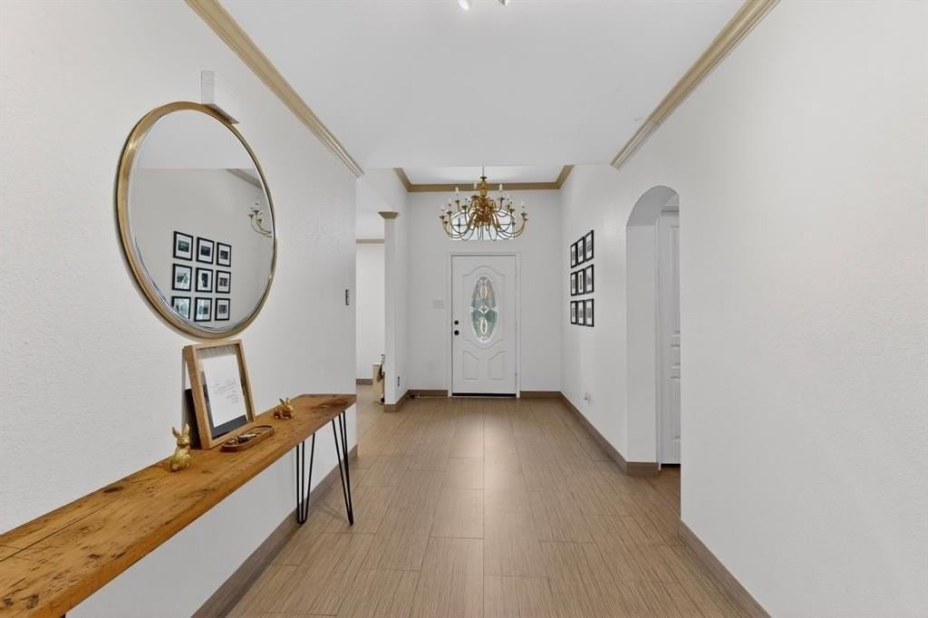 1901 Bentwood Ct - Photo 6 of 40