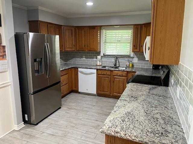 2701 Chadwick Dr - Photo 4 of 27