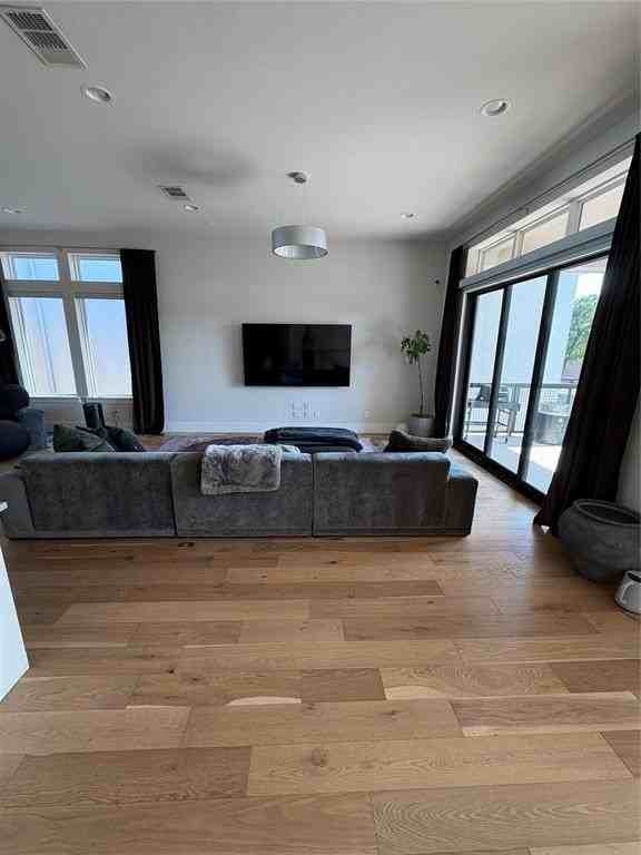 7606 Element Ave - Photo 5 of 9