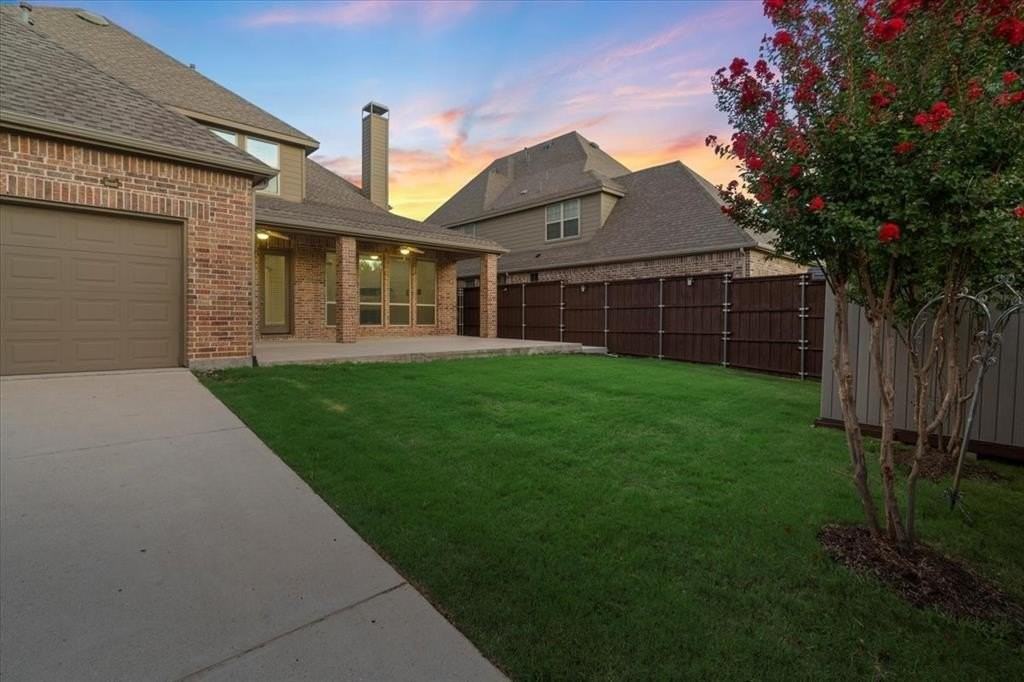 2521 Damsel Bella Blvd - Photo 3 of 34