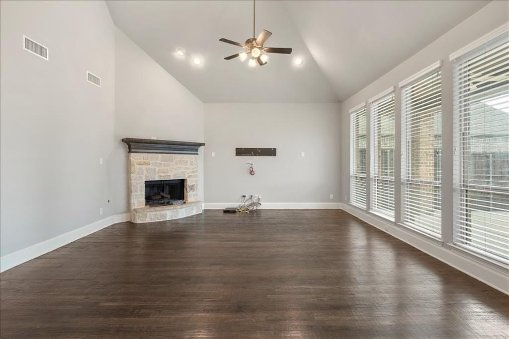 2521 Damsel Bella Blvd - Photo 6 of 34