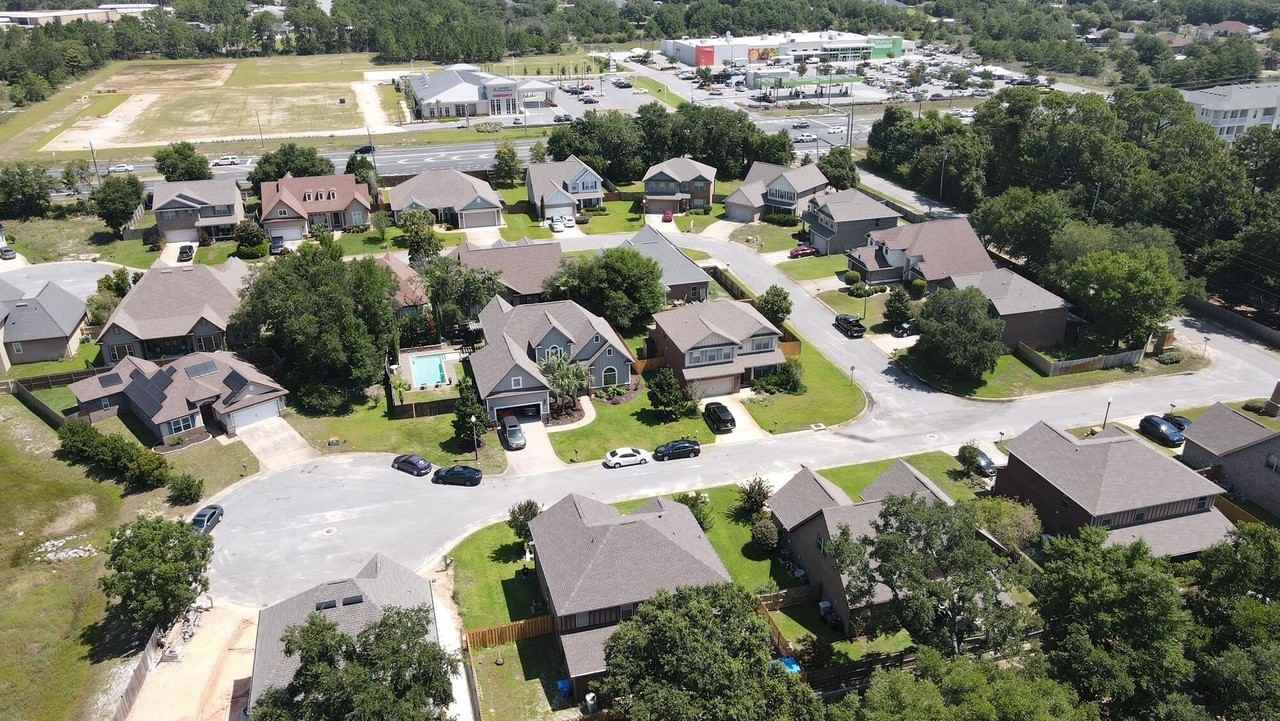 7325 Emily Magnolia Ct - Photo 6 of 40