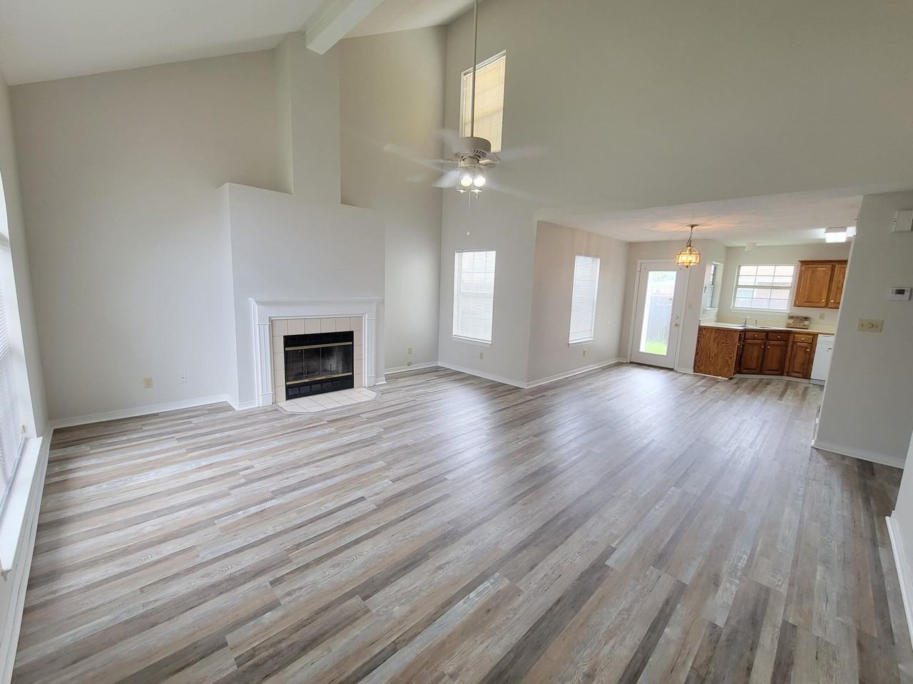 313 Rue Dianne - Photo 2 of 11