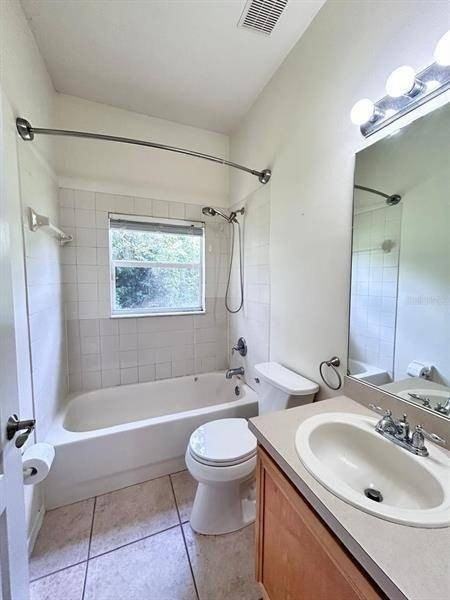 20719 Great Laurel Ave - Photo 2 of 19