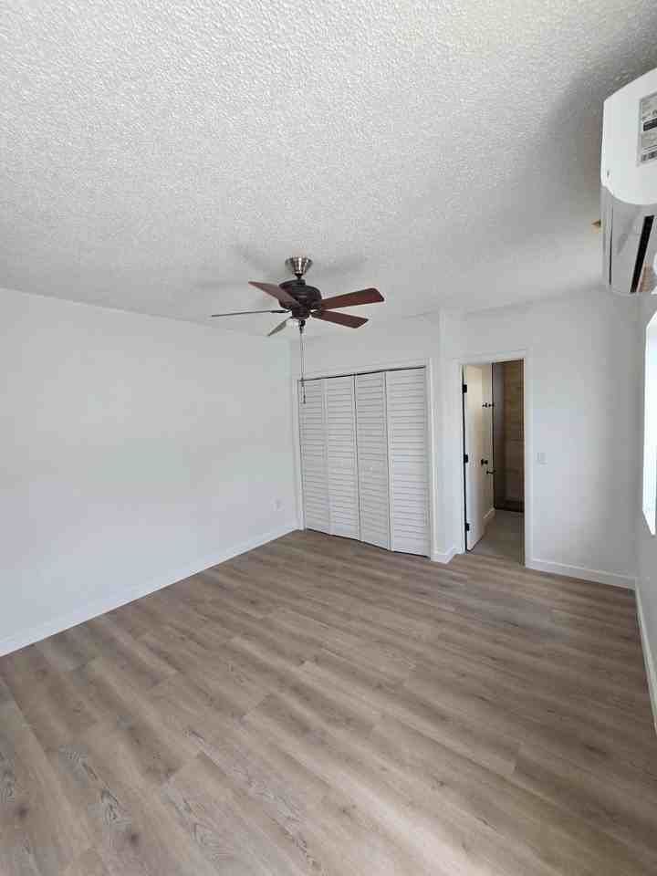 141 W 31st St #2 - Photo 6 of 7