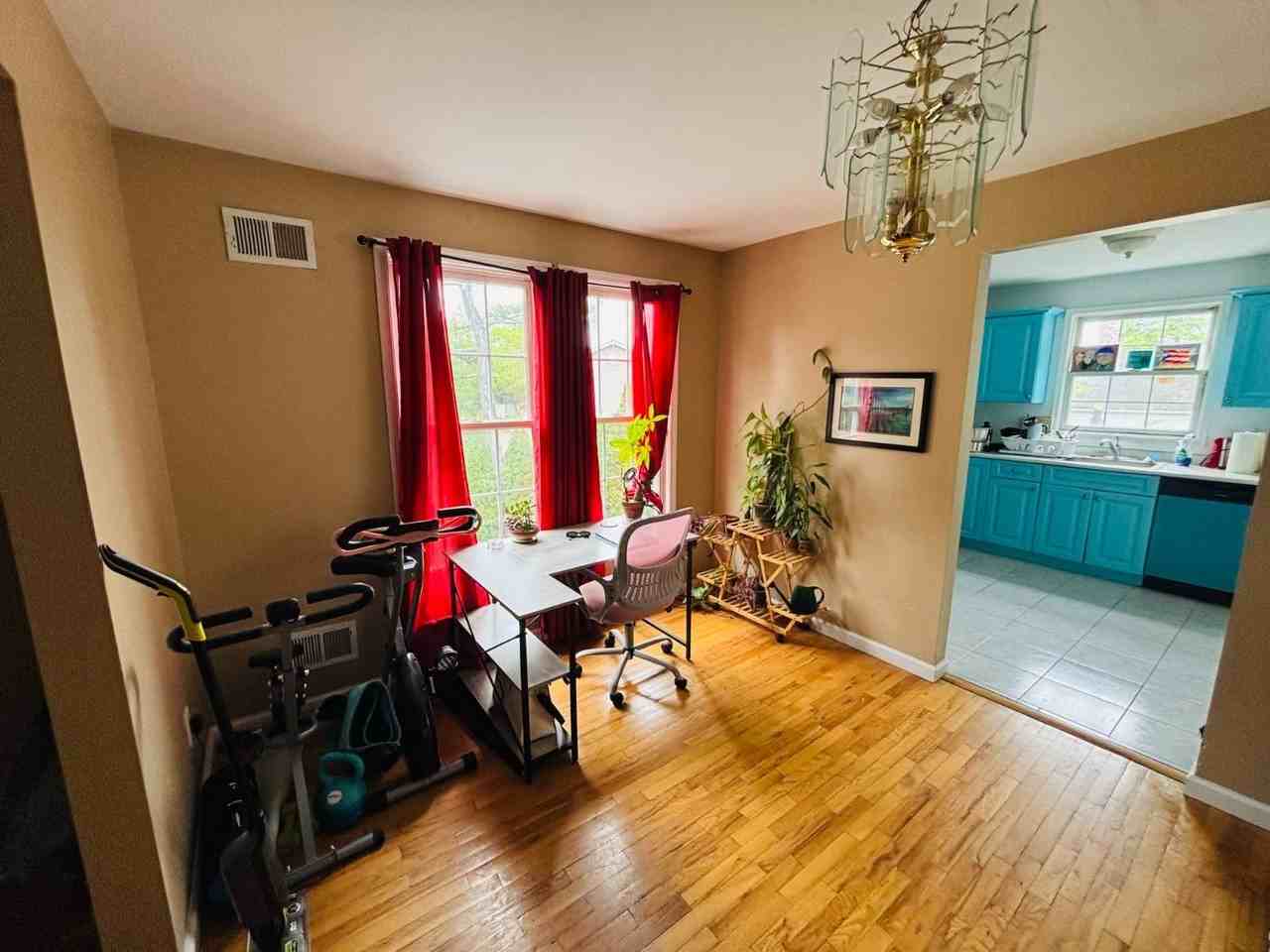Mcloughlin St - Photo 5 of 16