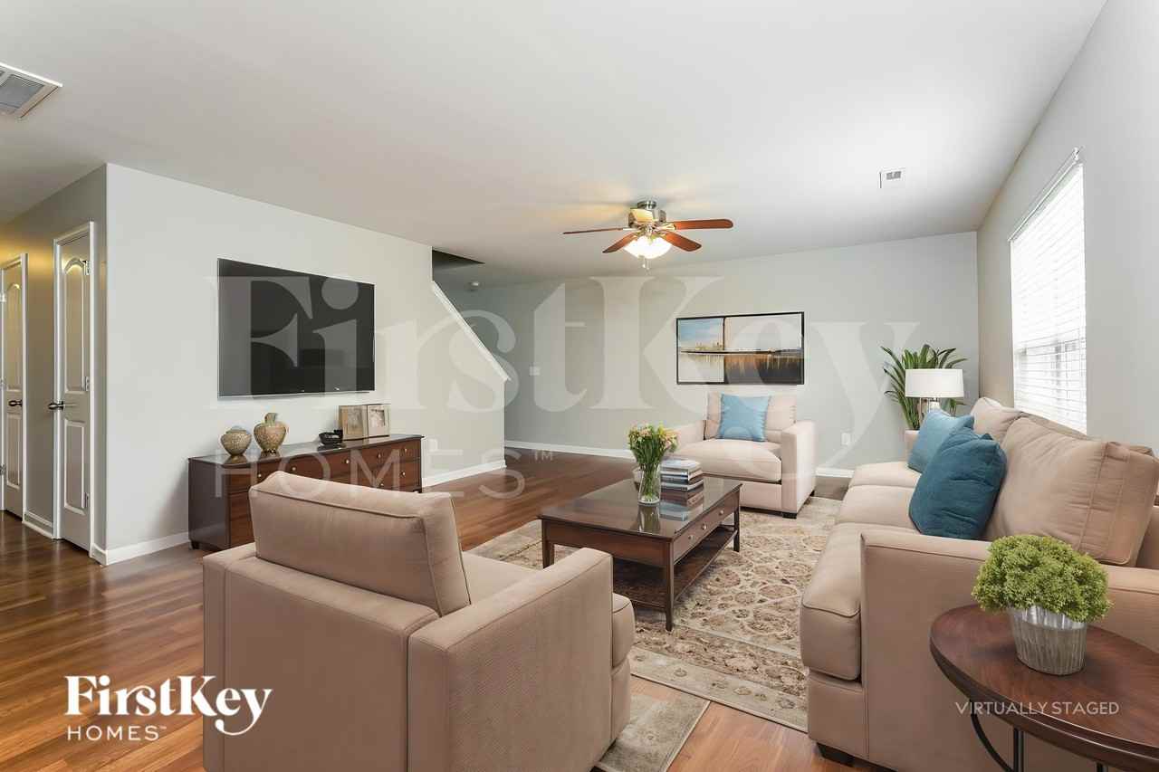 6600 Maderia Ct - Photo 3 of 19