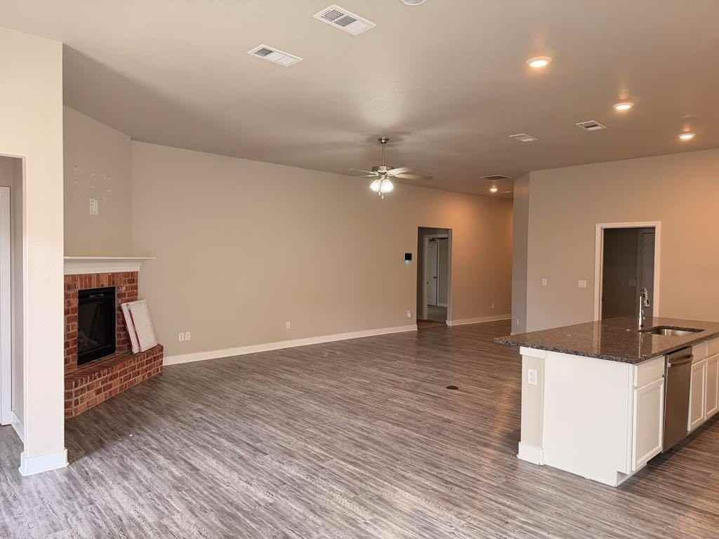 1508 E 89th St - Photo 5 of 13