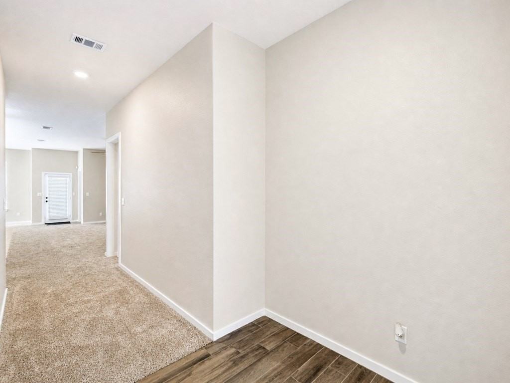 1212 Ash St - Photo 5 of 50