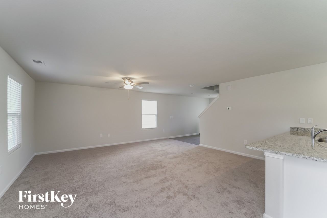 5220 Wolfridge Ave - Photo 3 of 16