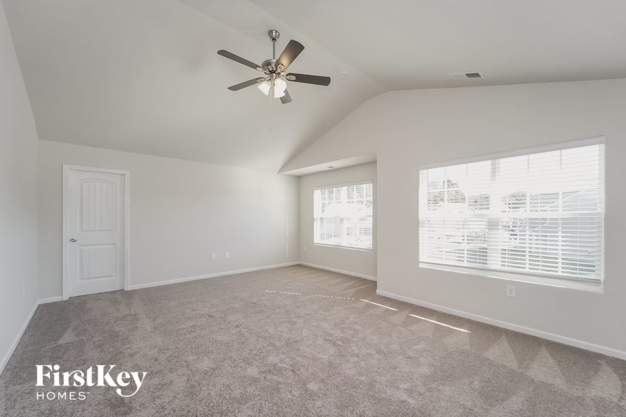5220 Wolfridge Ave - Photo 7 of 16