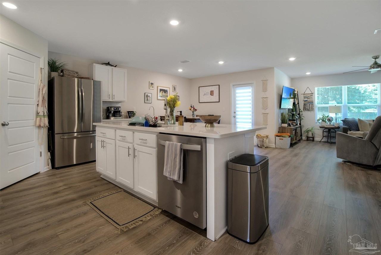 951 Lovebird Ct - Photo 2 of 22