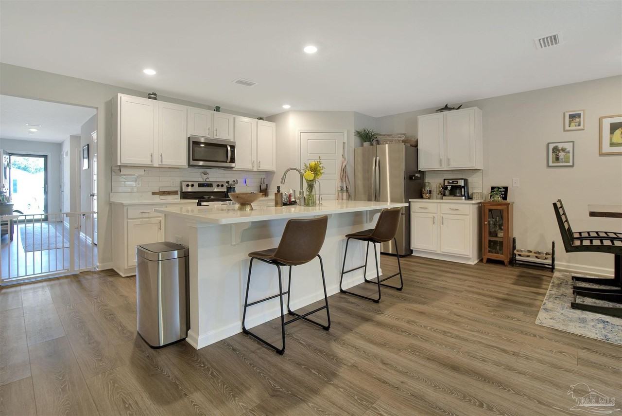 951 Lovebird Ct - Photo 3 of 22