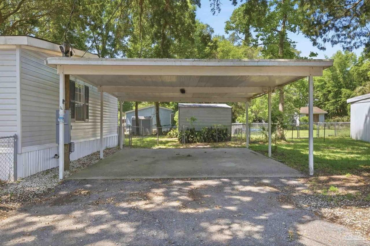 1709 Woodchuck Ave - Photo 4 of 36