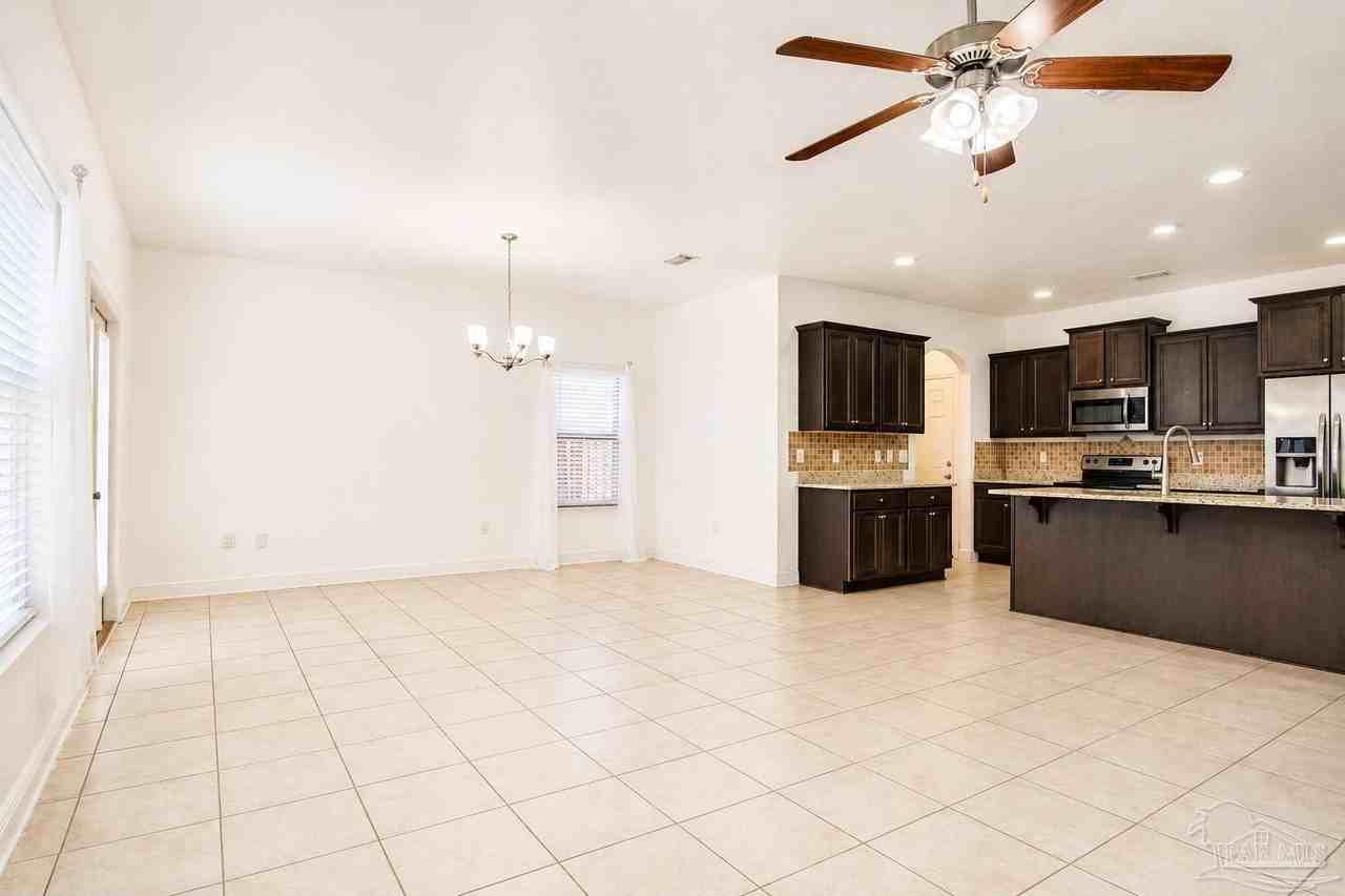 1724 Waterford Sound Blvd - Photo 4 of 29