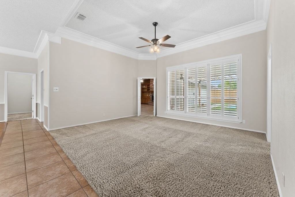 5309 Ridgefield Ct - Photo 6 of 36