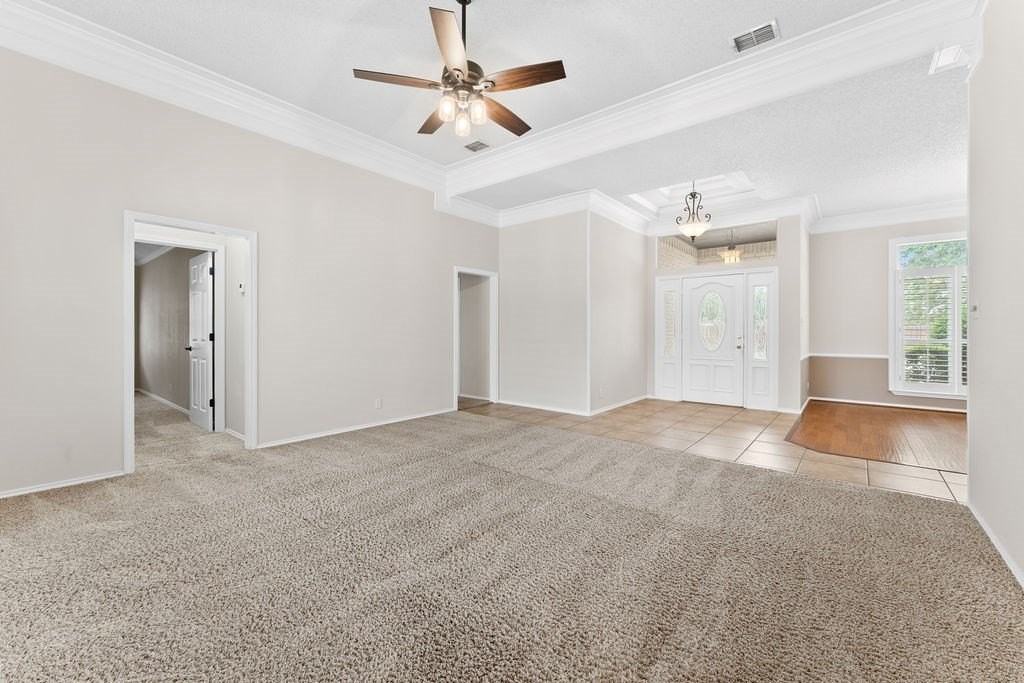 5309 Ridgefield Ct - Photo 7 of 36