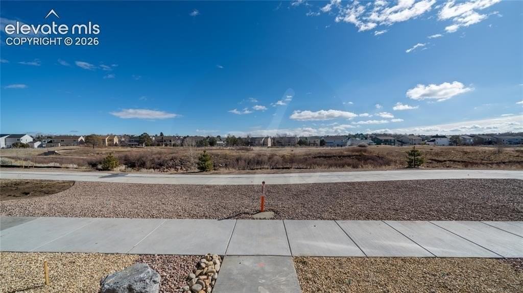 3659 Levy Park Dr - Photo 6 of 15
