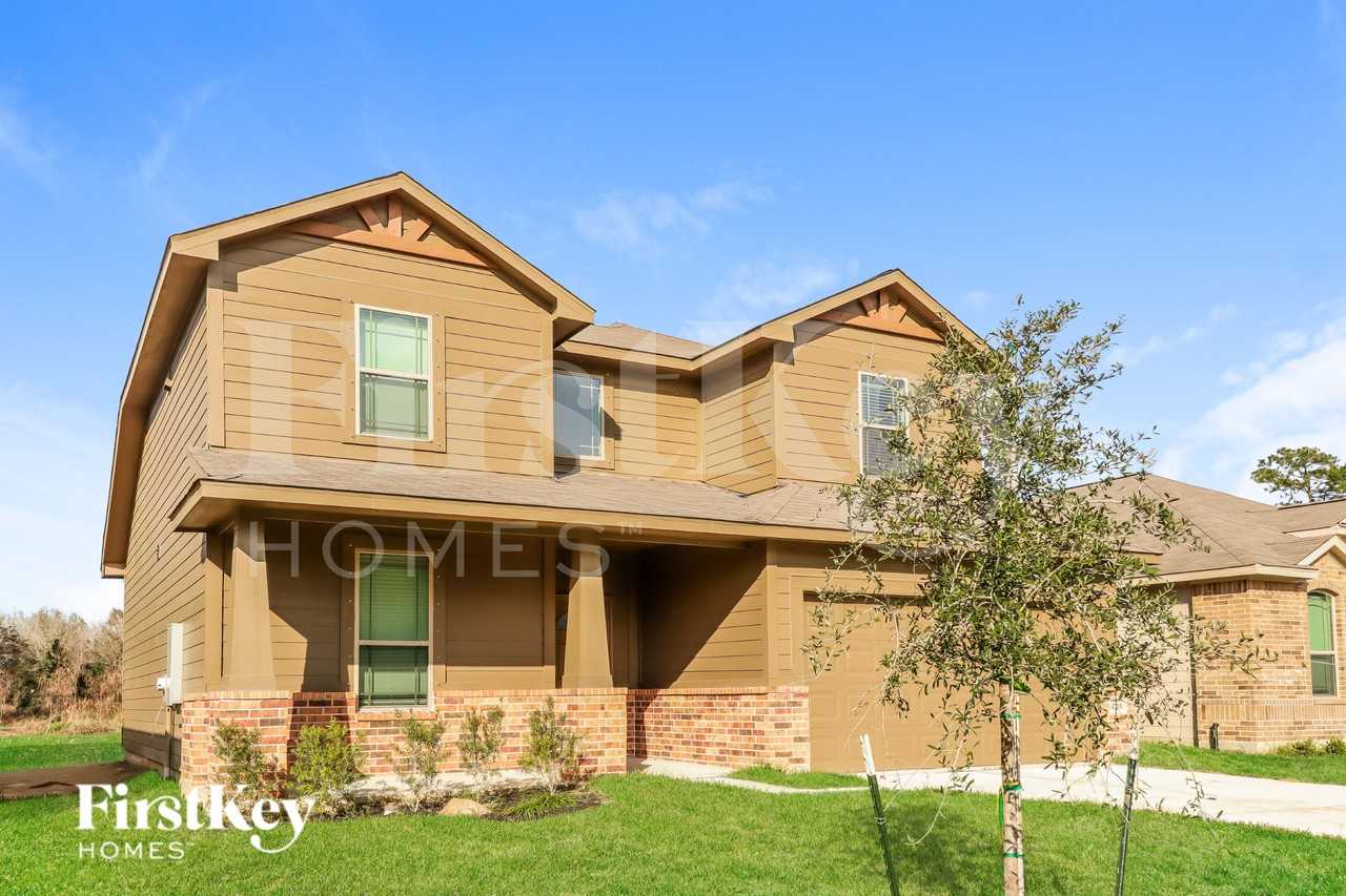 14705 Country Club Dr - Photo 2 of 16
