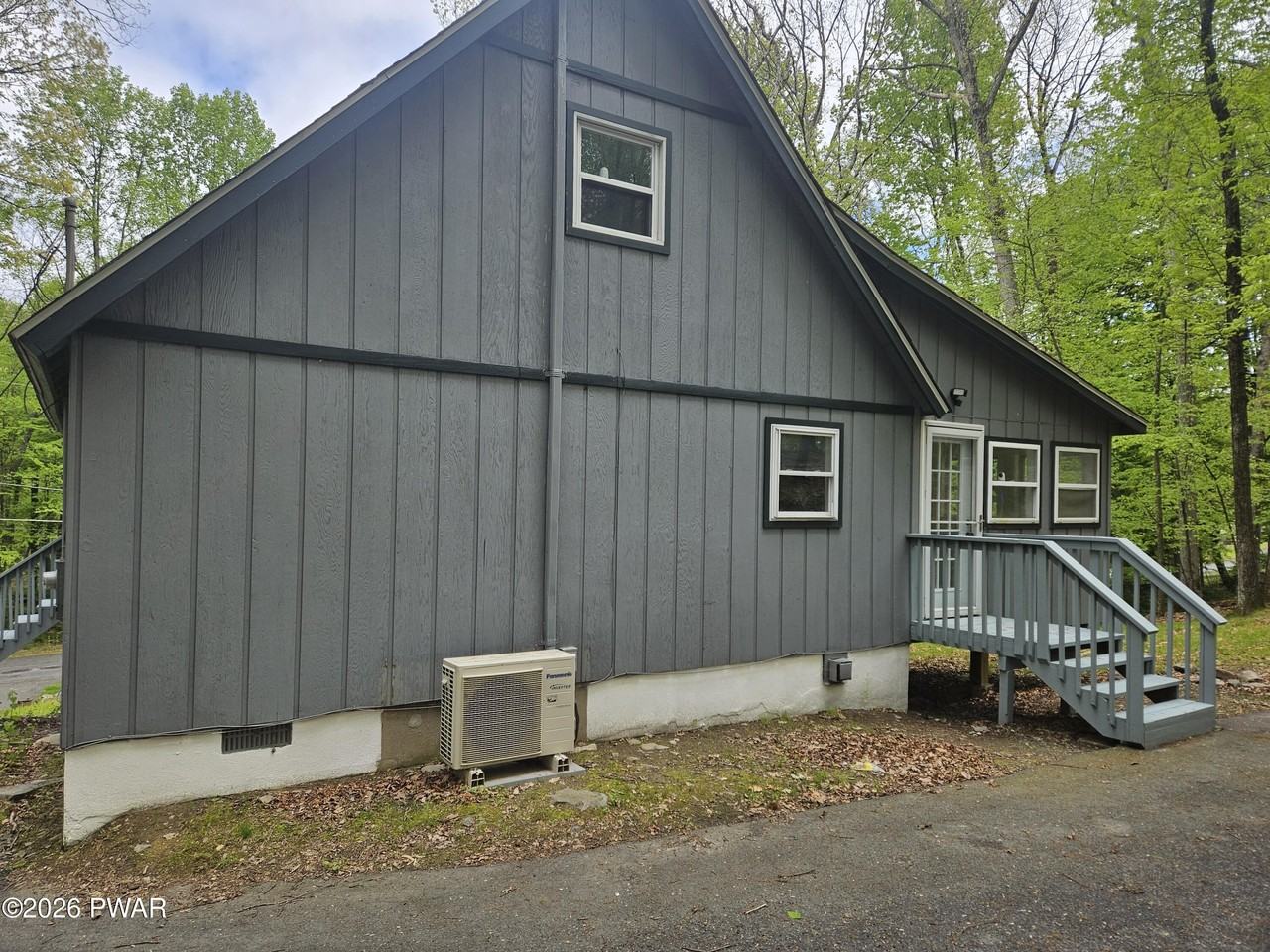 120 Westfall Dr - Photo 4 of 27