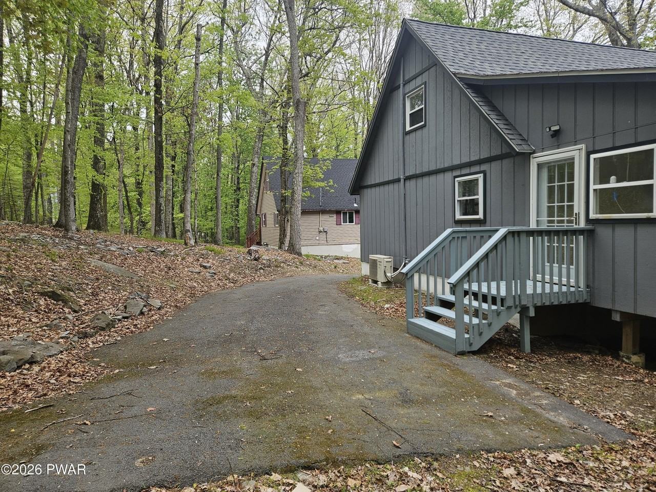120 Westfall Dr - Photo 6 of 27