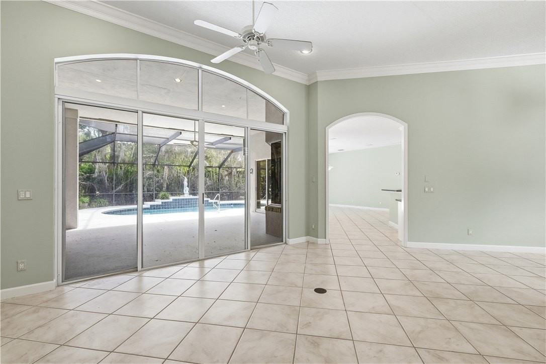140 N White Jewel Ct - Photo 3 of 23